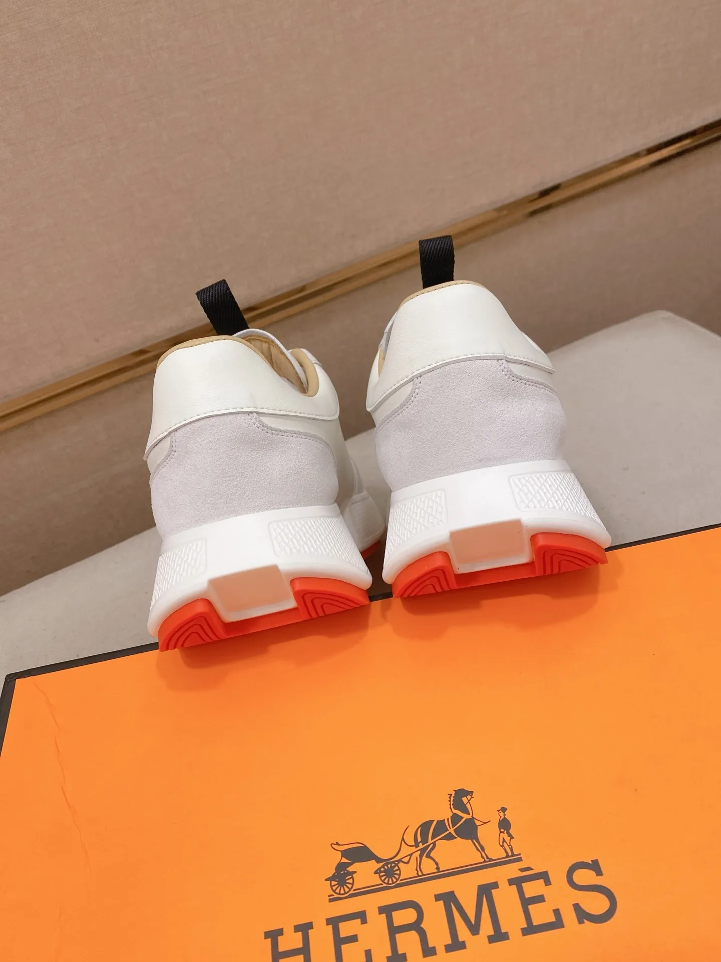 Men's clothing and shoes💰: 480💰《HERMES》【Classic original order·Version】Hermès; top 🔝purchasing agent🔍🔍men's latest 🇺🇸 counter sales simultaneously, imported from Italy original ▲▲cowhide ▲▲ (high-end, nobility, class) ) Exquisite workmanship (Italian 🇮🇹 imported water-dyed 🐂 cowhide lining) sole: original sole provided by the original factory, ⚠️exclusive double-layer activity·TPR·rubber·combined molded outsole; super comfortable·wear-resistant·non-slip·environmental protection The real thing is more beautiful if you take the real thing (high quality, follow the order). You can enter and exit the counter at will * Number of yards: 38-44 (45 can be customized and cannot be returned or exchanged)